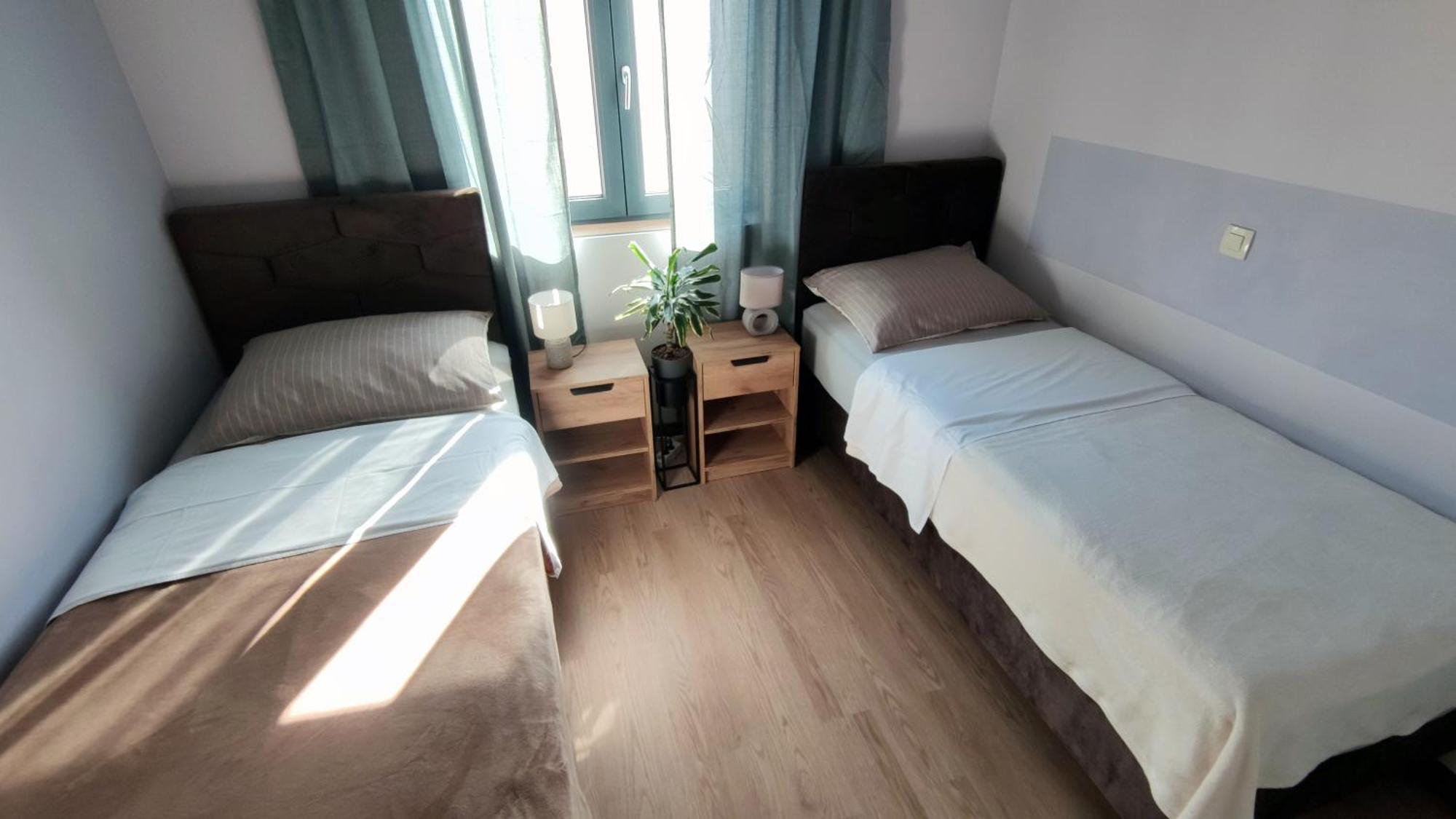 Spacious Modern Apartment Biograd Na Moru Esterno foto